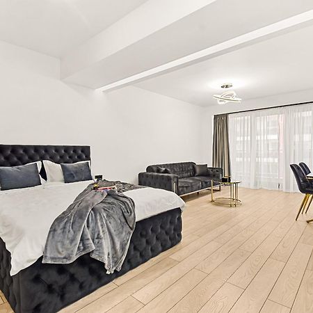 Central Deluxe By Rh Living Bucareste Exterior foto