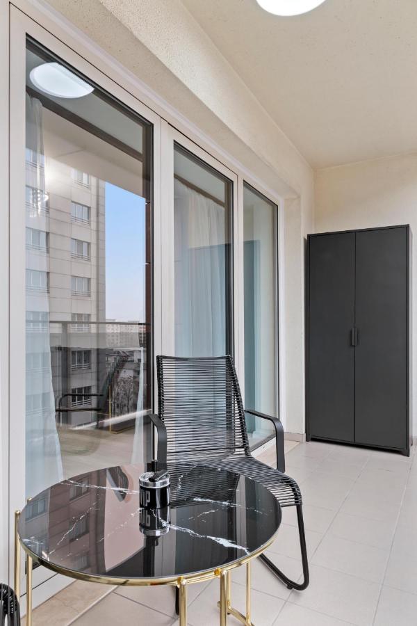 Central Deluxe By Rh Living Bucareste Exterior foto