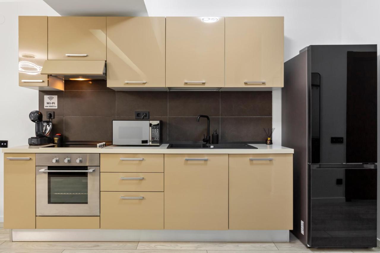 Central Deluxe By Rh Living Bucareste Exterior foto