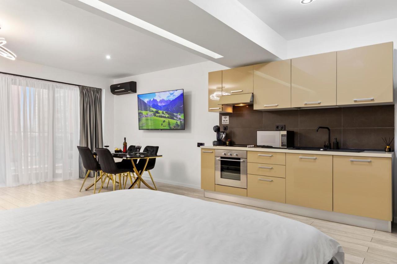 Central Deluxe By Rh Living Bucareste Exterior foto