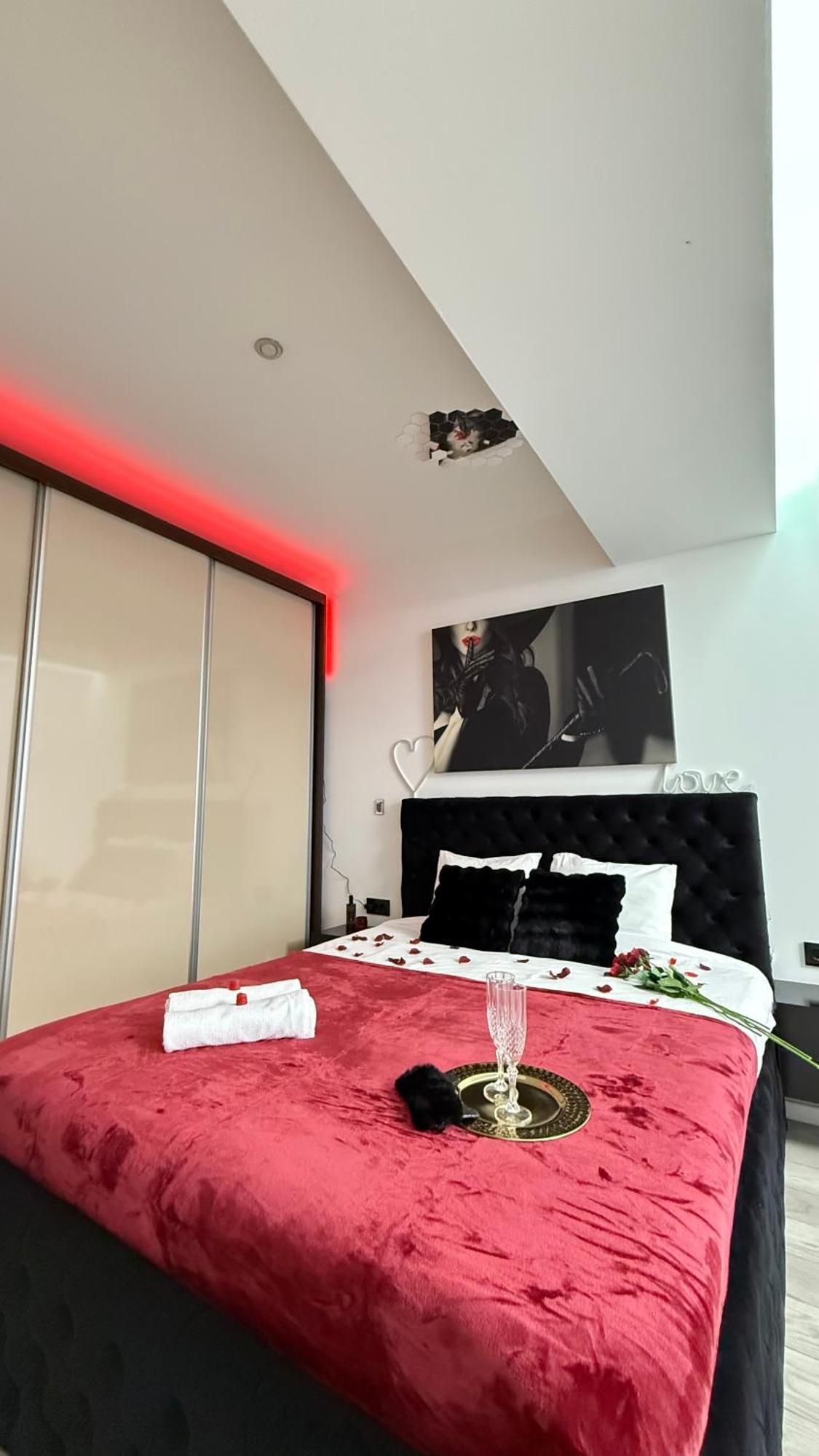 Central Deluxe By Rh Living Bucareste Exterior foto