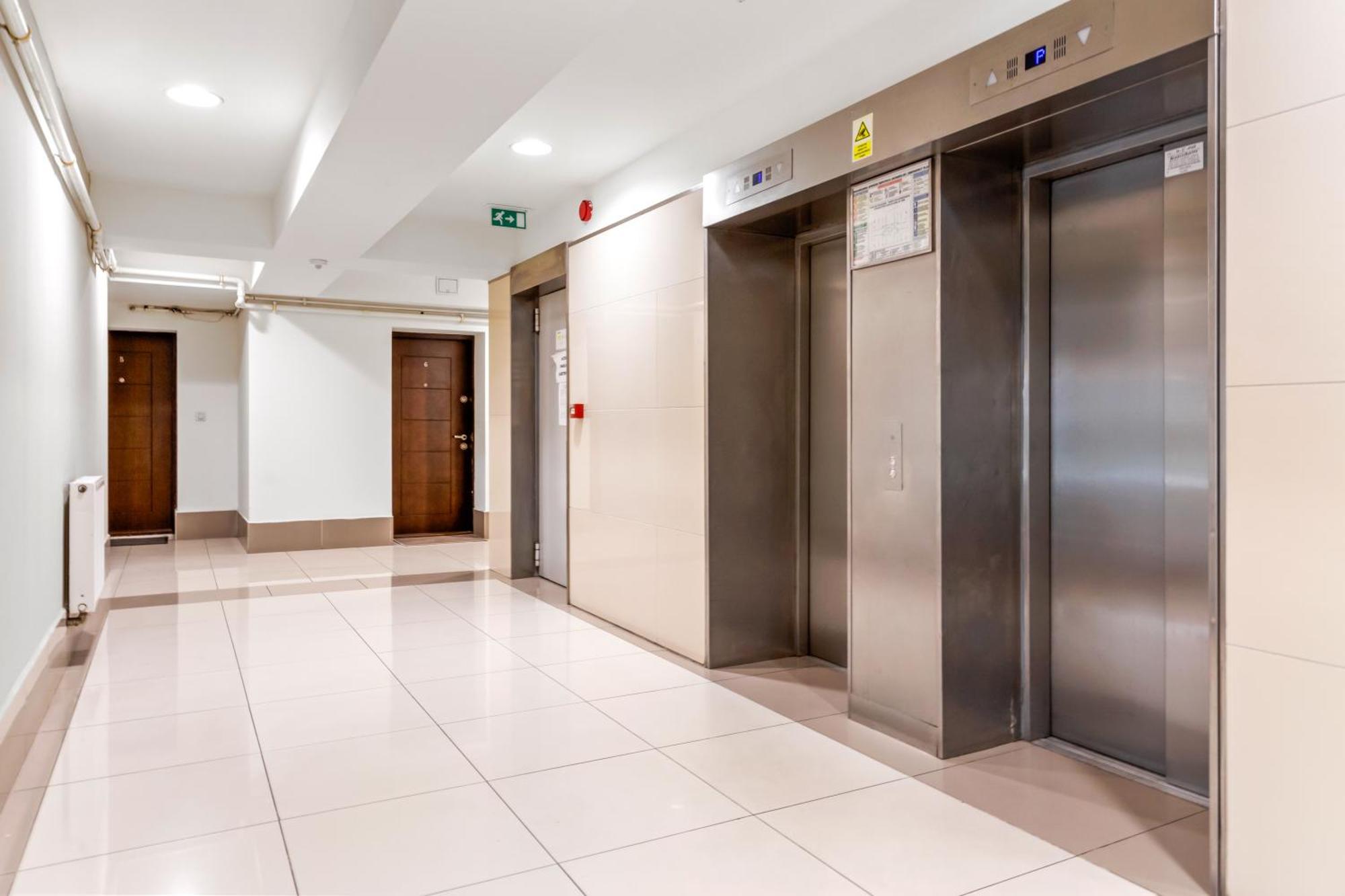 Central Deluxe By Rh Living Bucareste Exterior foto