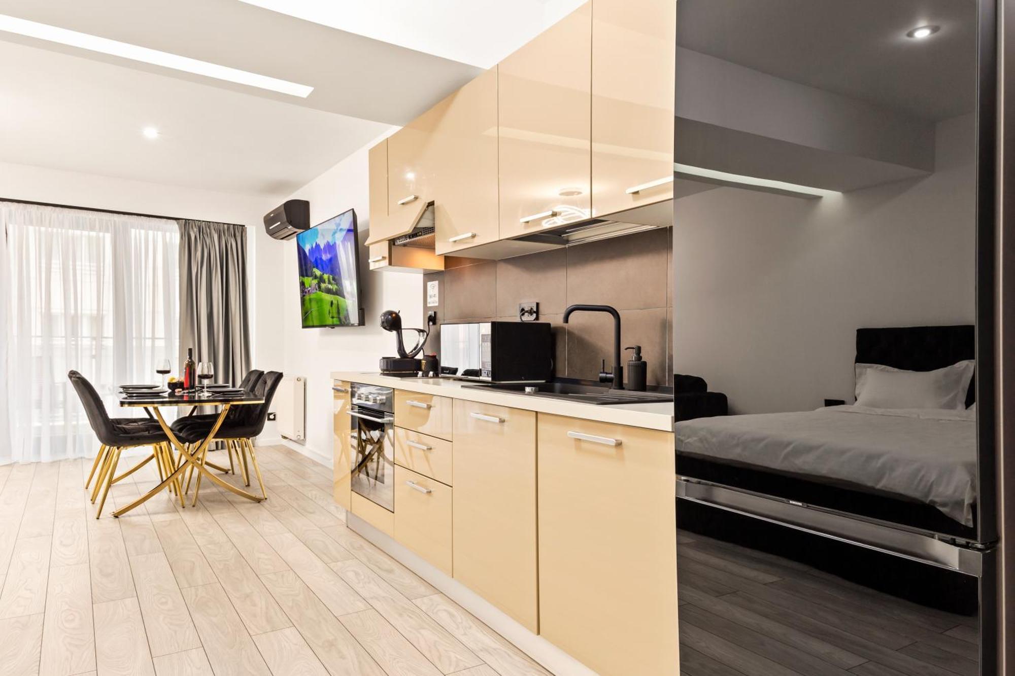 Central Deluxe By Rh Living Bucareste Exterior foto
