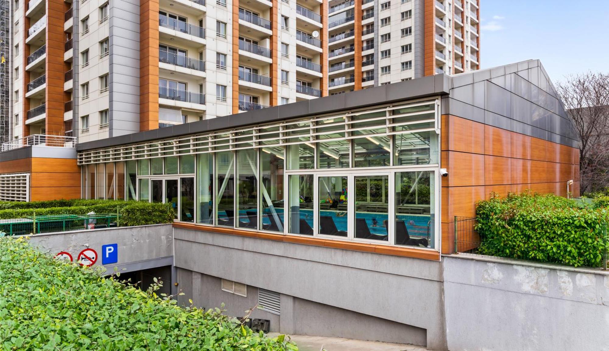 Central Deluxe By Rh Living Bucareste Exterior foto